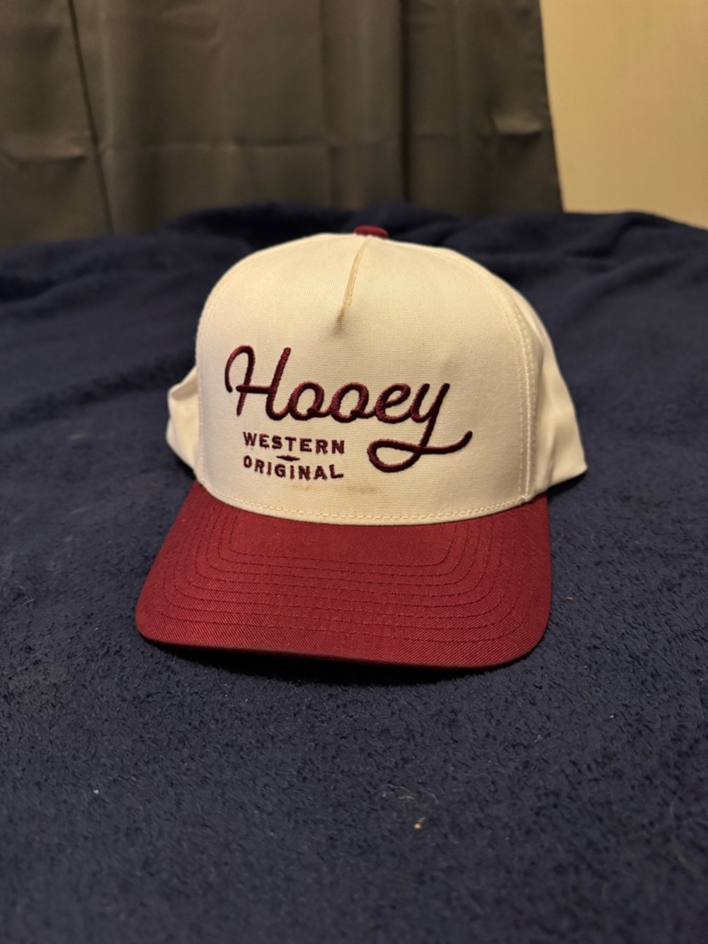 Hooey Two-Tone Trucker Cap in White and Maroon